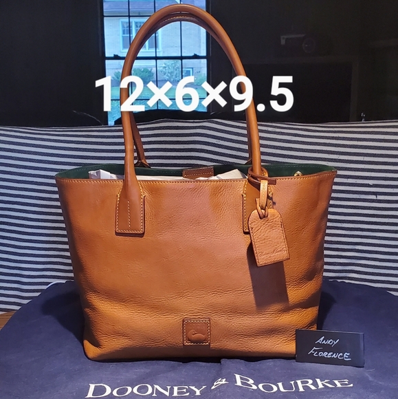Dooney & Bourke Handbags - Dooney and Bourke Russell tote